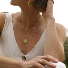 Load image into Gallery viewer, Golden inlet