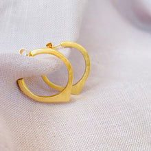 Load image into Gallery viewer, Nerina hoops