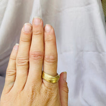 Load image into Gallery viewer, Ripple ring
