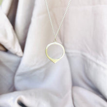 Load image into Gallery viewer, Nerina