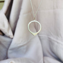 Load image into Gallery viewer, Nerina