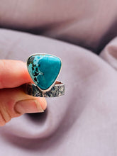 Load image into Gallery viewer, Reticulated turquoise ring