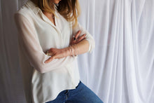 Load image into Gallery viewer, Thick hammered silver bangle M