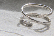 Load image into Gallery viewer, Cuddle 'n' Kiss ring