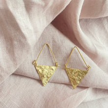 Load image into Gallery viewer, Earth earrings