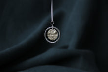 Load image into Gallery viewer, Solar-Lunar reversible necklace