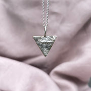 Small Earth-Water reversible necklace