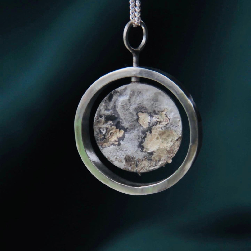 Solar-Lunar reversible necklace