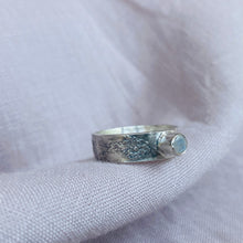 Load image into Gallery viewer, Moonstone ring
