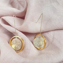 Load image into Gallery viewer, Gold Lunar spinners
